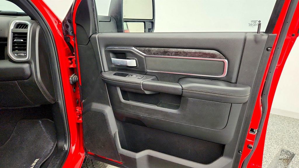 Used 2024 RAM 2500 Big Horn w/ Night Edition AWD/4WD image 24