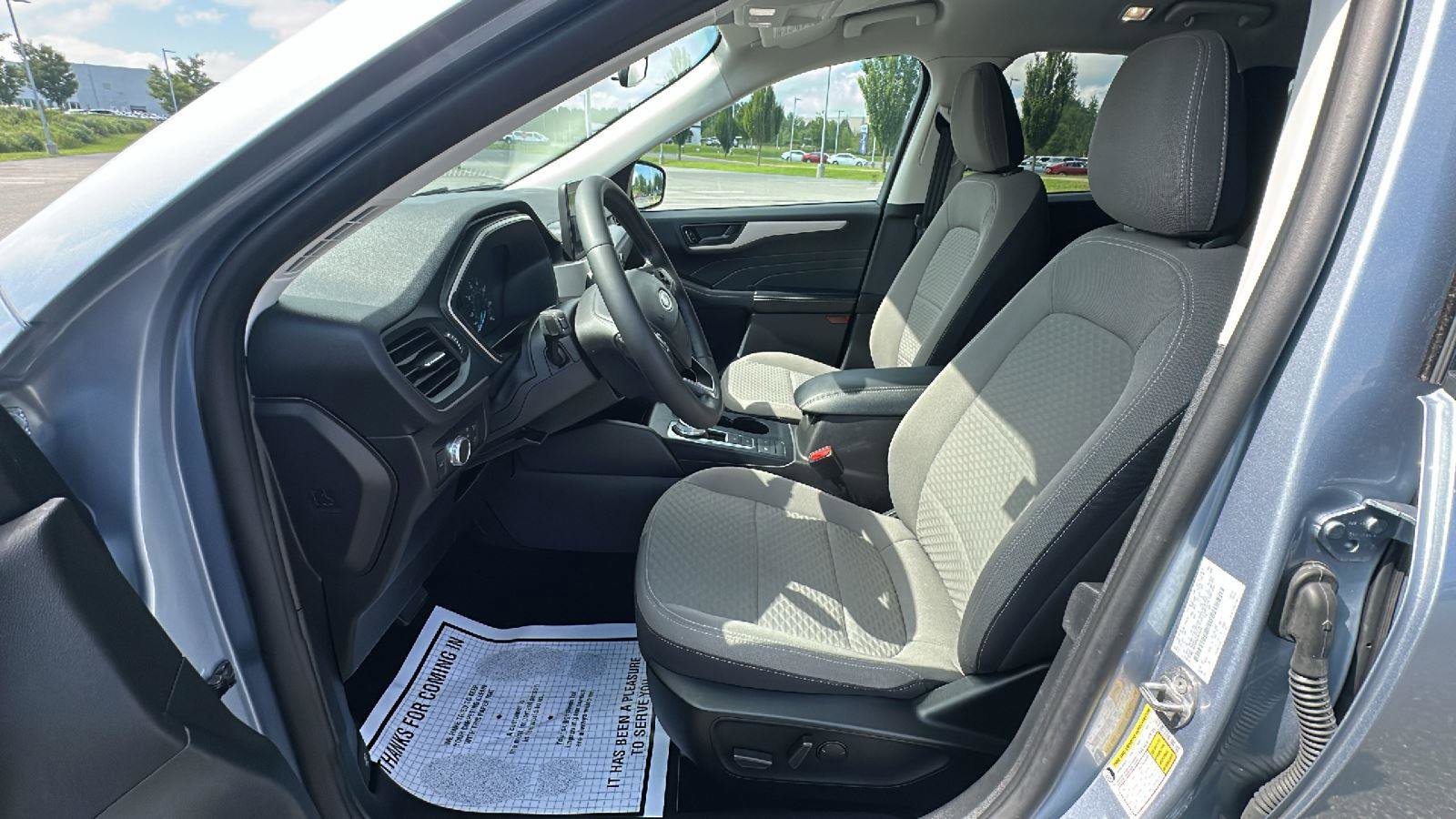 Used 2022 Ford Escape SE w/ Convenience Package image 25