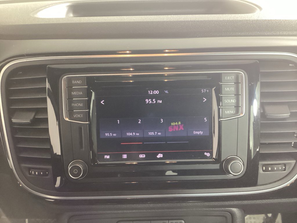 Used 2016 Volkswagen Beetle 1.8T SE image 23