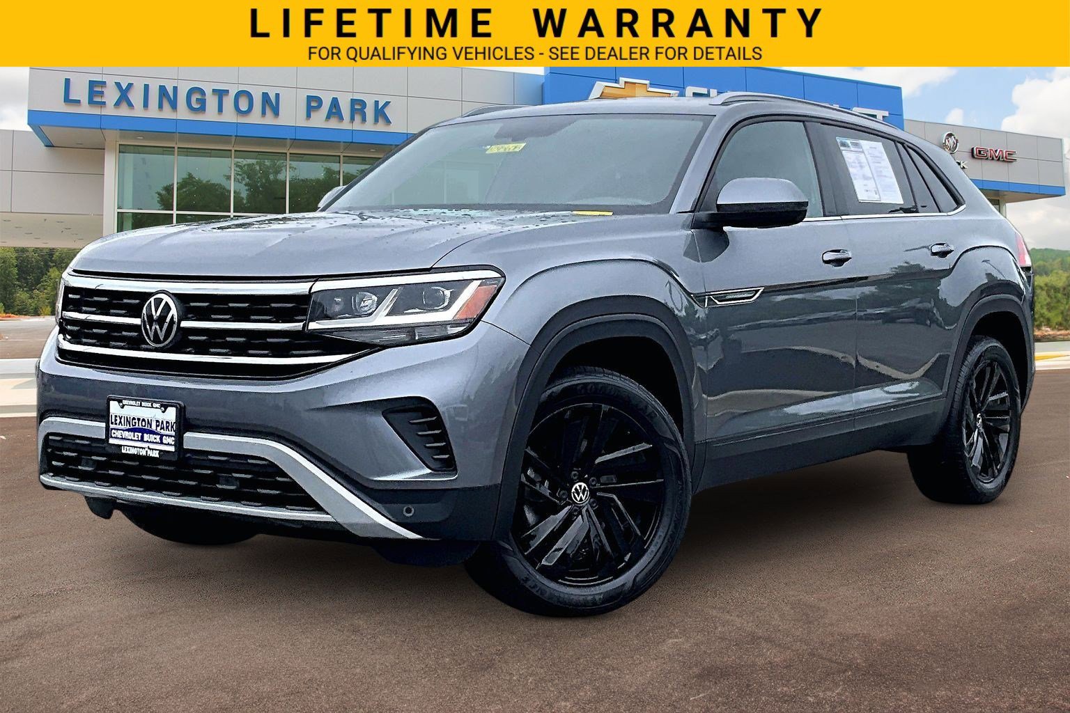 Used 2022 Volkswagen Atlas Cross Sport SE AWD/4WD image 12