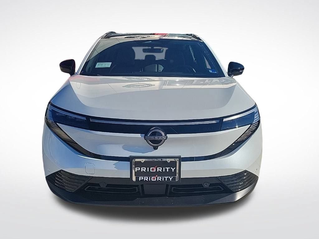 New 2026 Nissan Leaf Platinum+ w/ Floor Mat Package (Platinum+) FWD image 8