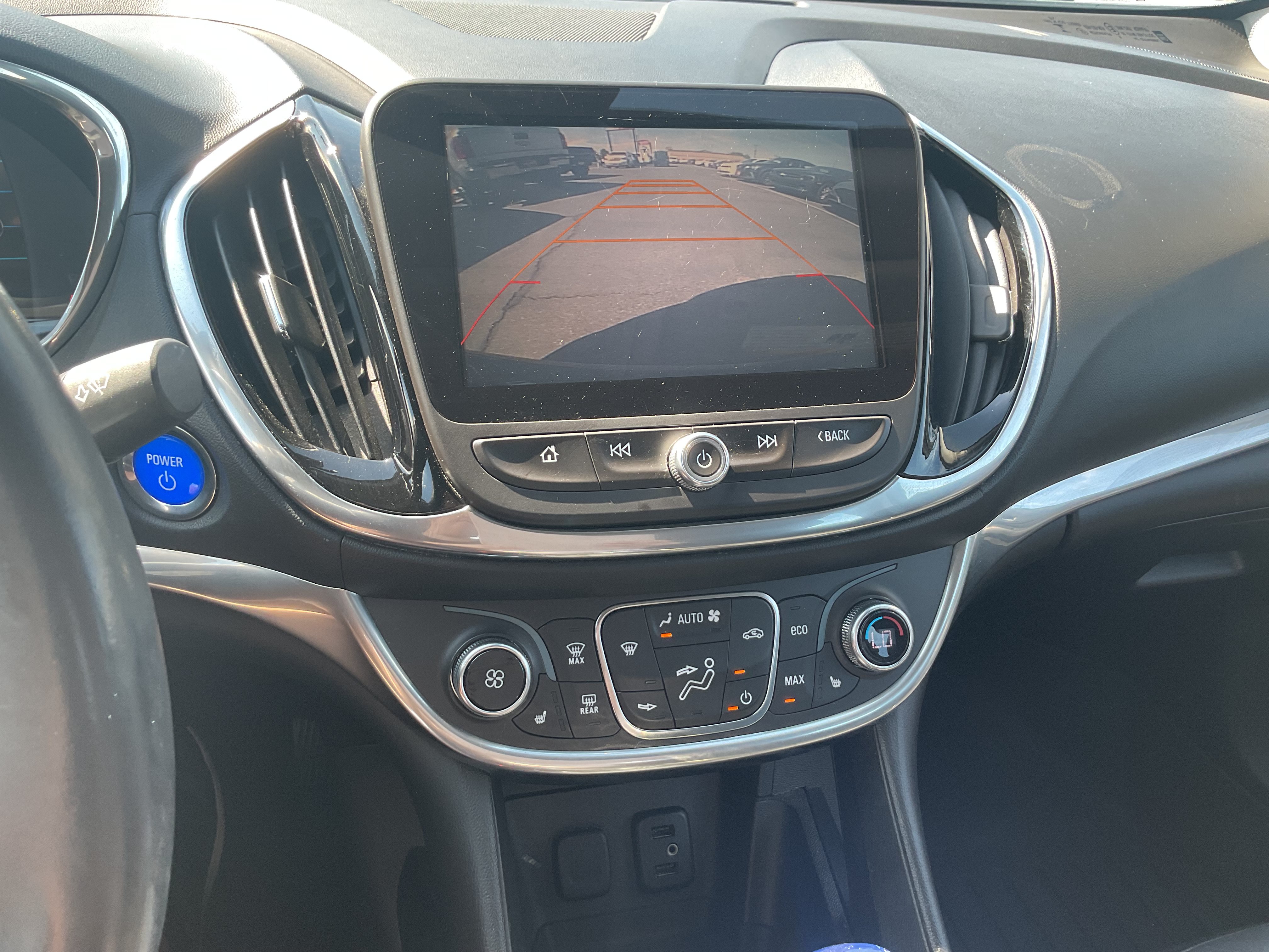 Used 2017 Chevrolet Volt Premier FWD image 19