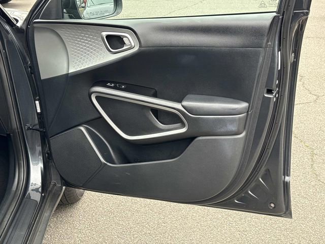 Used 2024 Kia Soul LX w/ Option Group 015 image 8