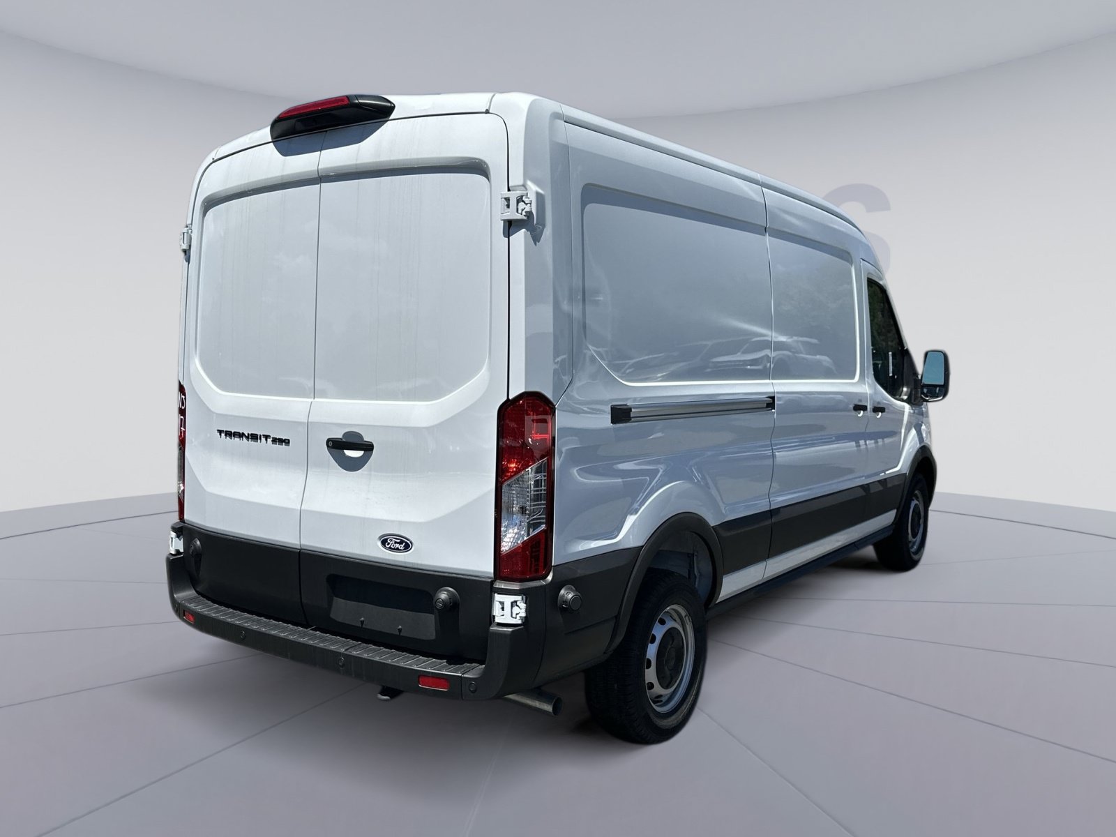 New 2026 Ford Transit 250 148 Medium Roof w/ Load Area Protection Package RWD image 16