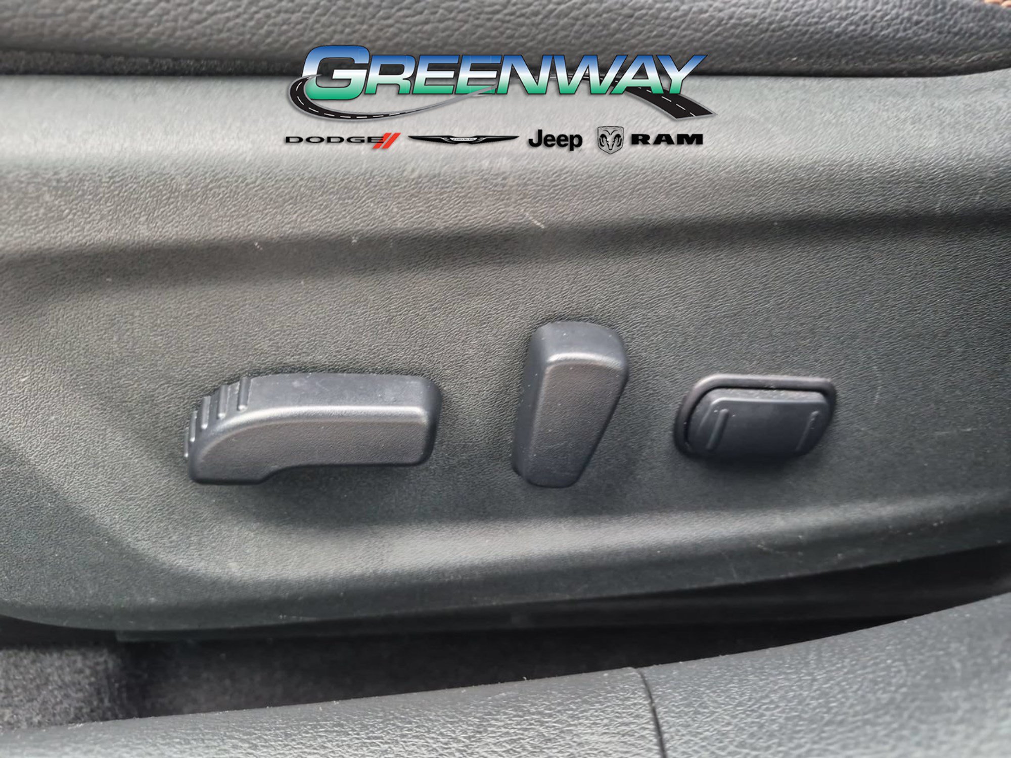 Used 2021 Nissan Altima 2.5 SR w/ SR Premium Package FWD image 18