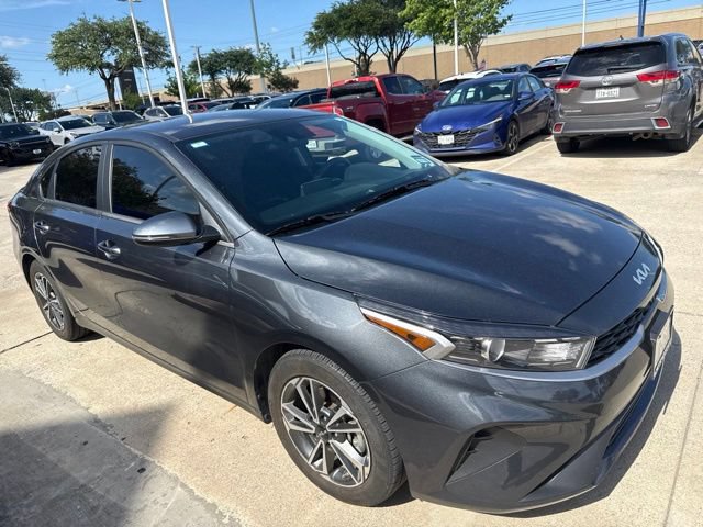 Certified 2024 Kia Forte LXS w/ LXS Technology Package FWD image 4