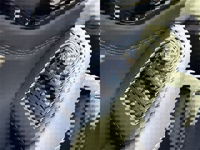 Certified 2025 Subaru Outback Limited w/ Popular Package #2 image 25