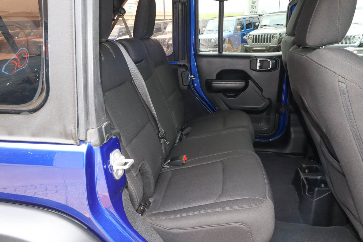 Used 2018 Jeep Wrangler Unlimited Sport S image 22