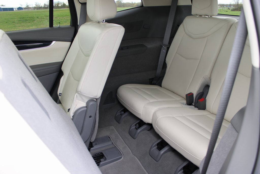 Used 2023 Cadillac XT6 Premium Luxury image 32