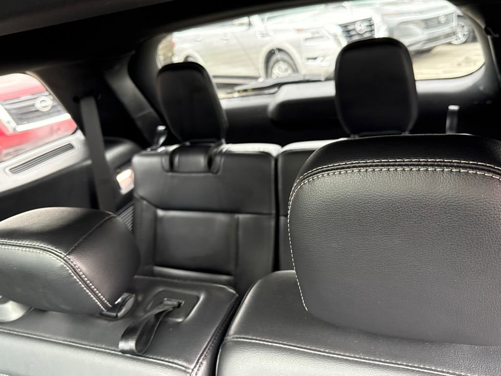 Used 2020 Ford Explorer XLT w/ Equipment Group 202A AWD/4WD image 35