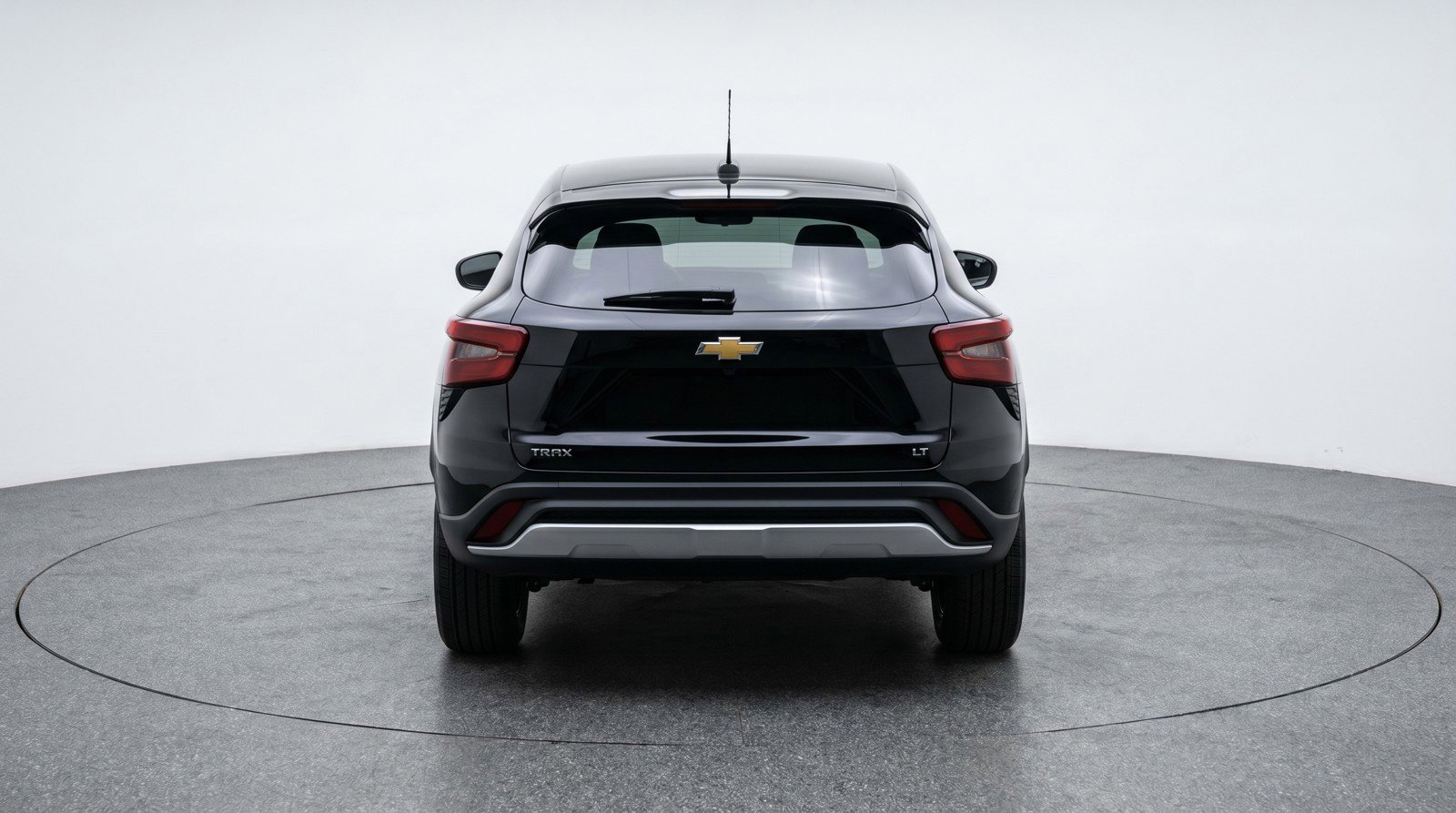 Used 2025 Chevrolet Trax LT FWD image 7