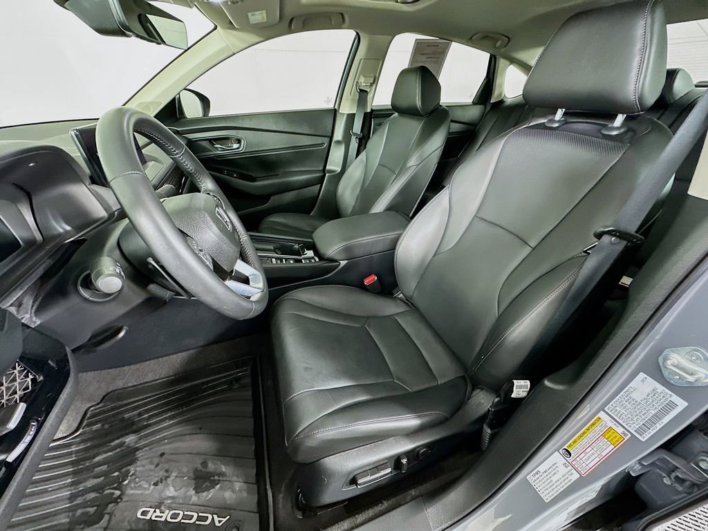 Used 2024 Honda Accord Touring image 27