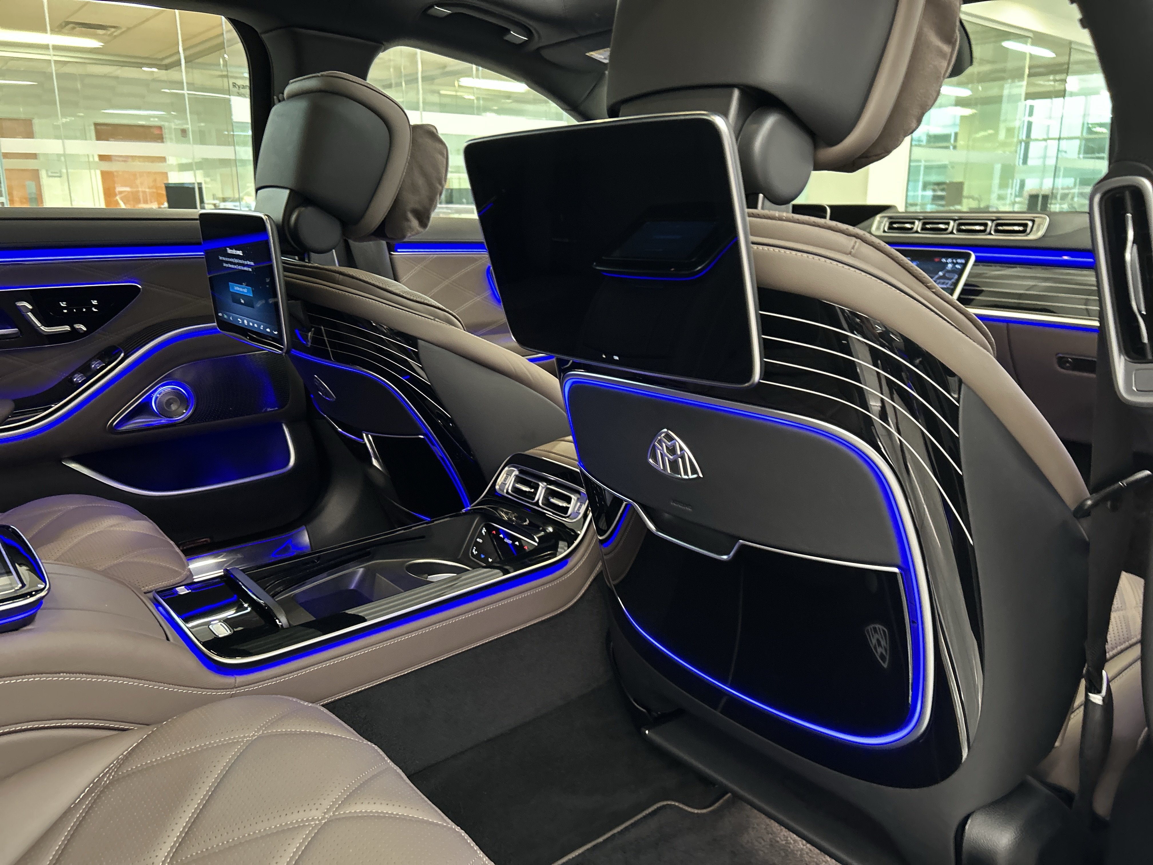 Certified 2024 Mercedes-Benz Maybach S 580 4MATIC image 46