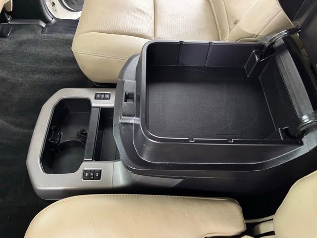 Used 2017 Toyota Sequoia Platinum RWD image 47