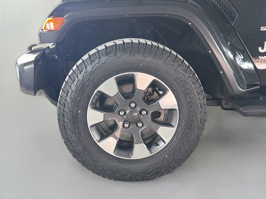 Used 2021 Jeep Wrangler Unlimited Sahara w/ Uconnect 4C Nav & Sound Group AWD/4WD image 30