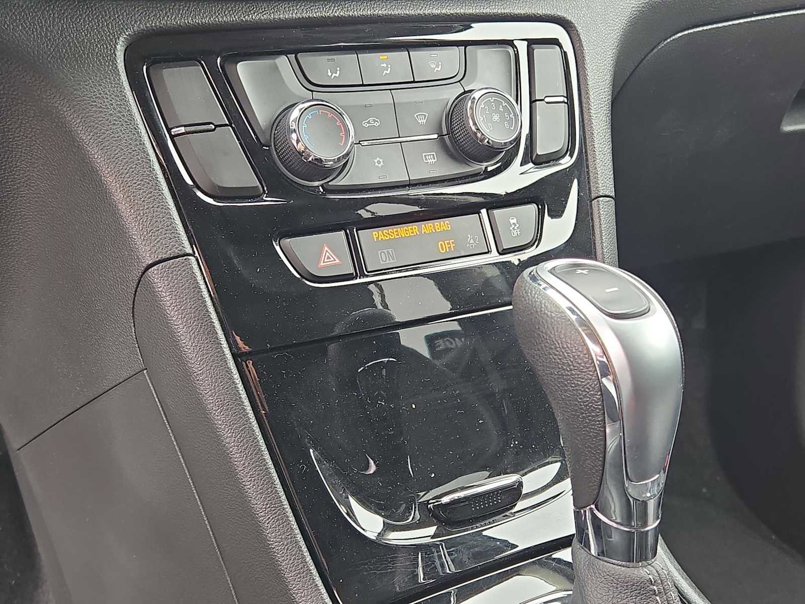 Used 2019 Buick Encore Preferred image 28