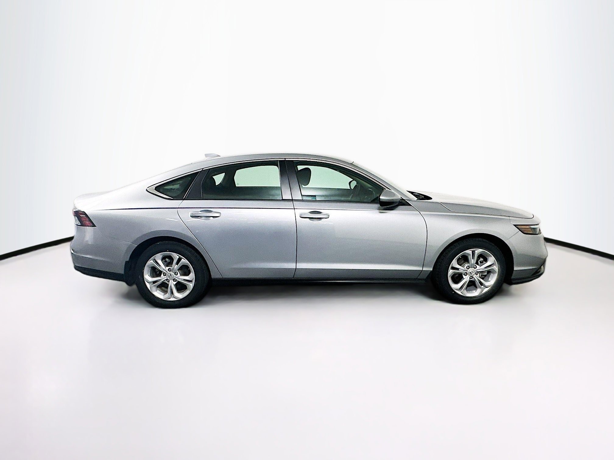 Used 2025 Honda Accord LX image 10