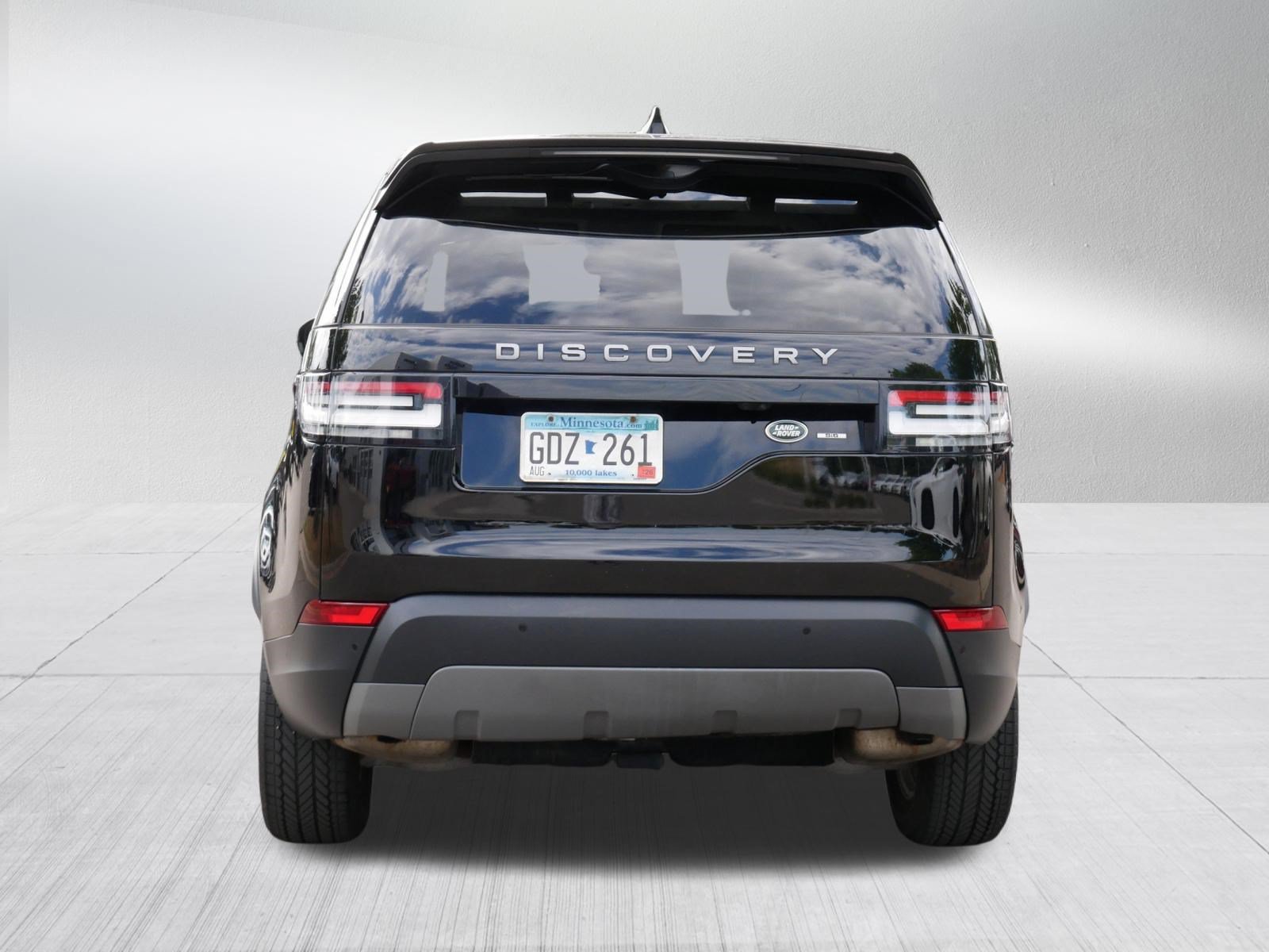 Used 2020 Land Rover Discovery SE AWD/4WD image 6