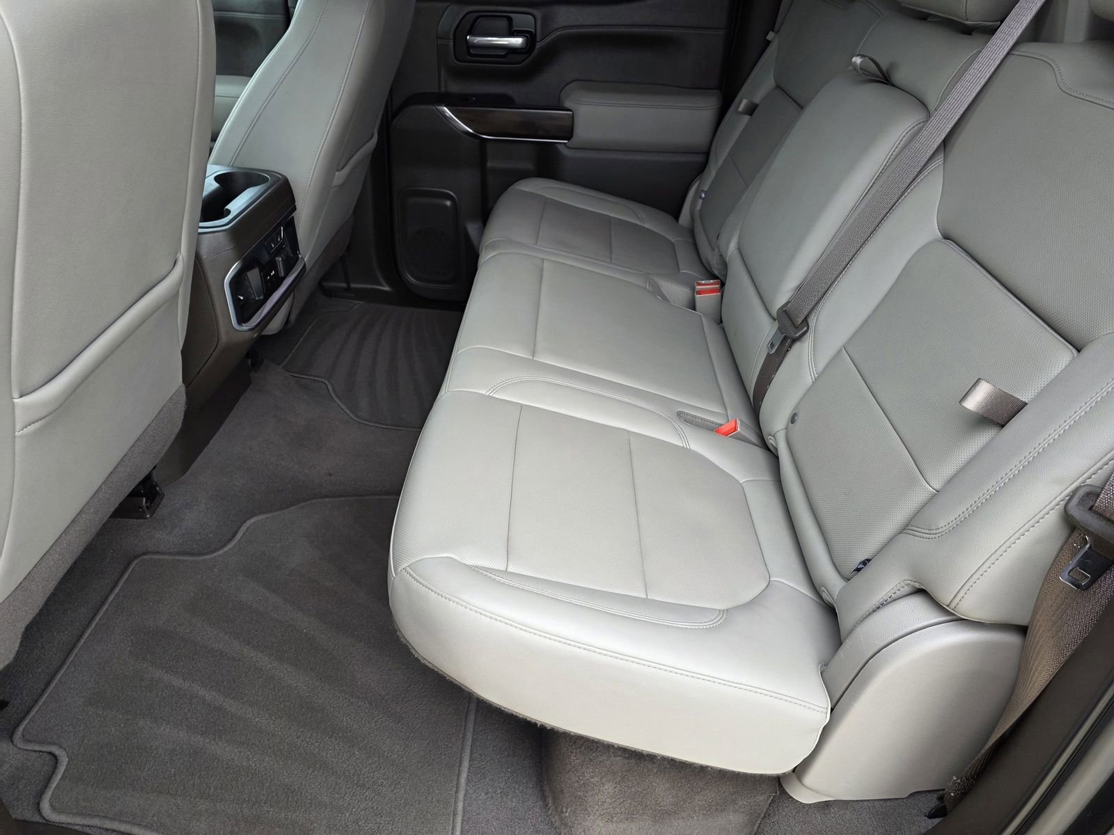 Used 2020 GMC Sierra 1500 SLT image 17