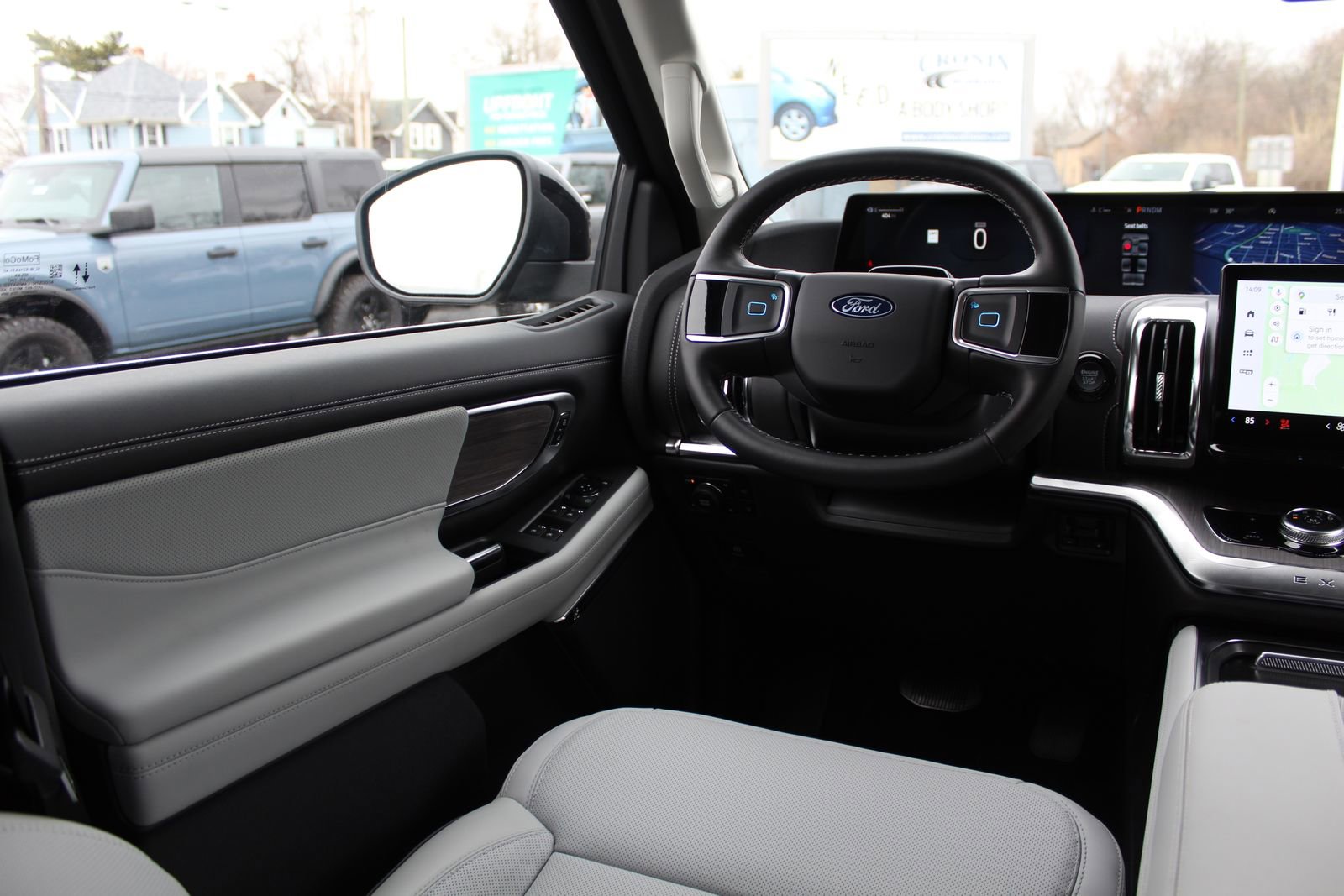 New 2026 Ford Expedition Platinum w/ Platinum Ultimate Package image 9