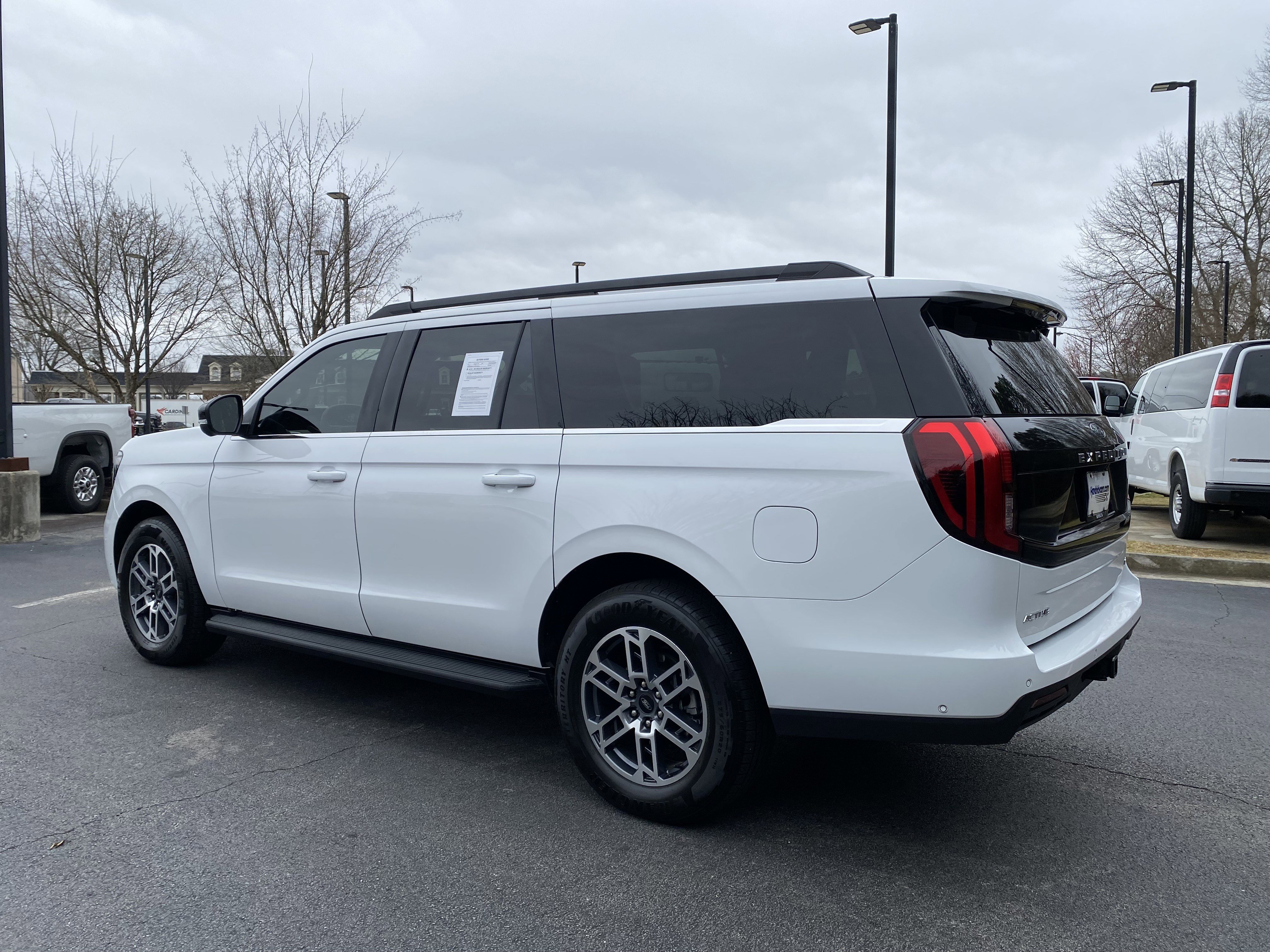 Used 2025 Ford Expedition Max Active image 7