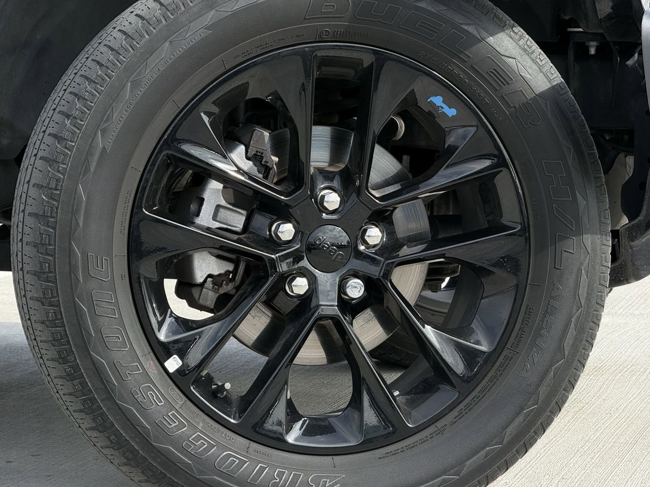 Used 2022 Jeep Wrangler Unlimited Sahara w/ Cold Weather Group image 9