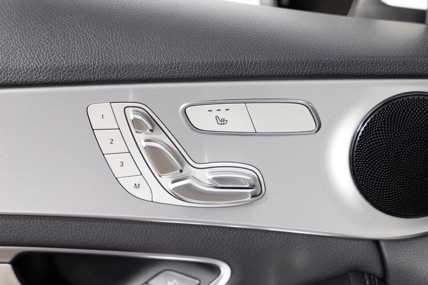 Used 2018 Mercedes-Benz C 300 4MATIC Sedan w/ Premium Package image 16