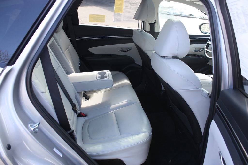 Used 2023 Hyundai Tucson Limited image 17