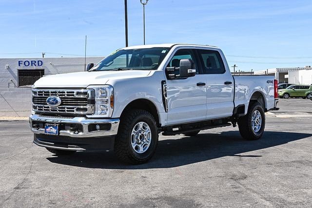 Used 2025 Ford F250 XLT image 3
