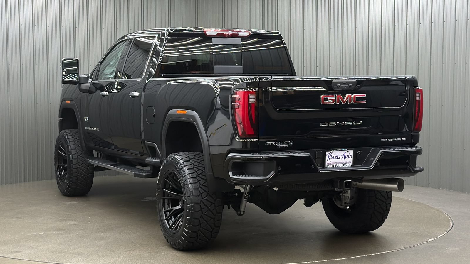 Used 2026 GMC Sierra 2500 Denali w/ Denali Reserve Package AWD/4WD image 3