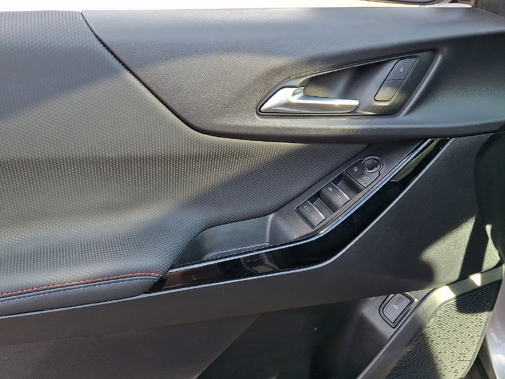Certified 2026 Chevrolet Equinox RS FWD image 12
