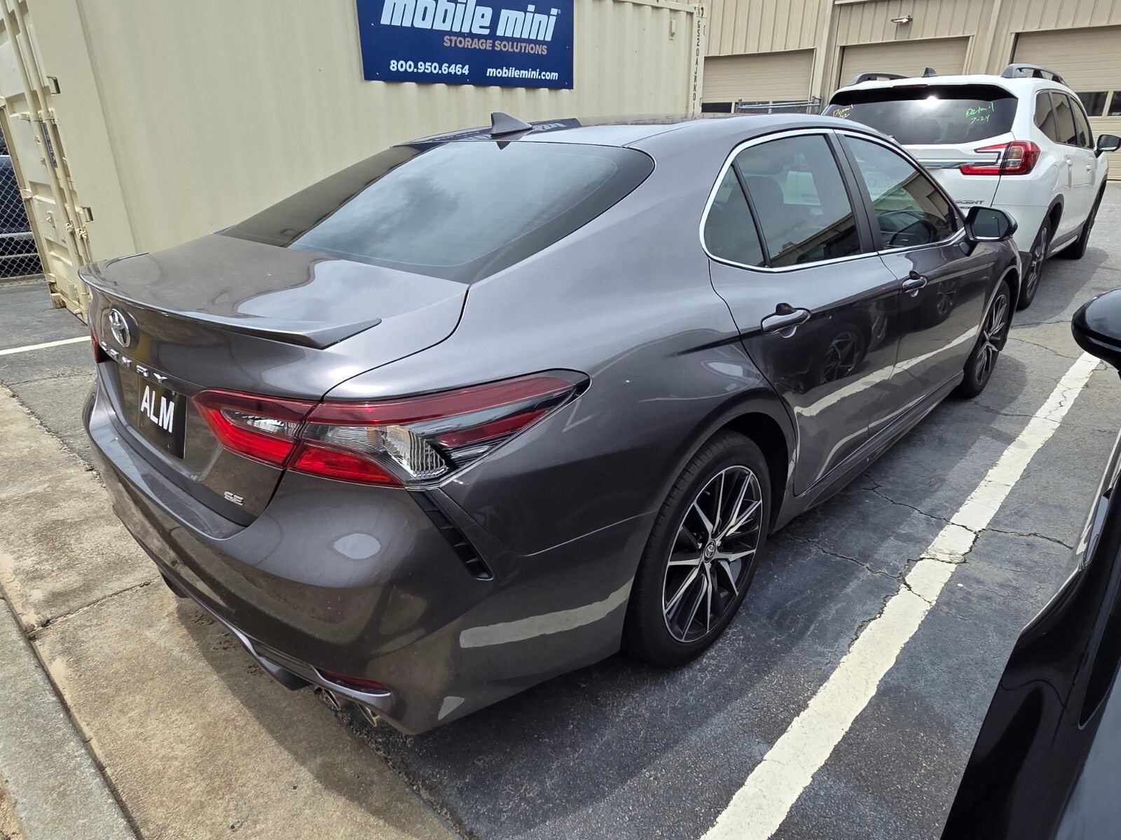Used 2023 Toyota Camry SE w/ Convenience Package FWD image 7