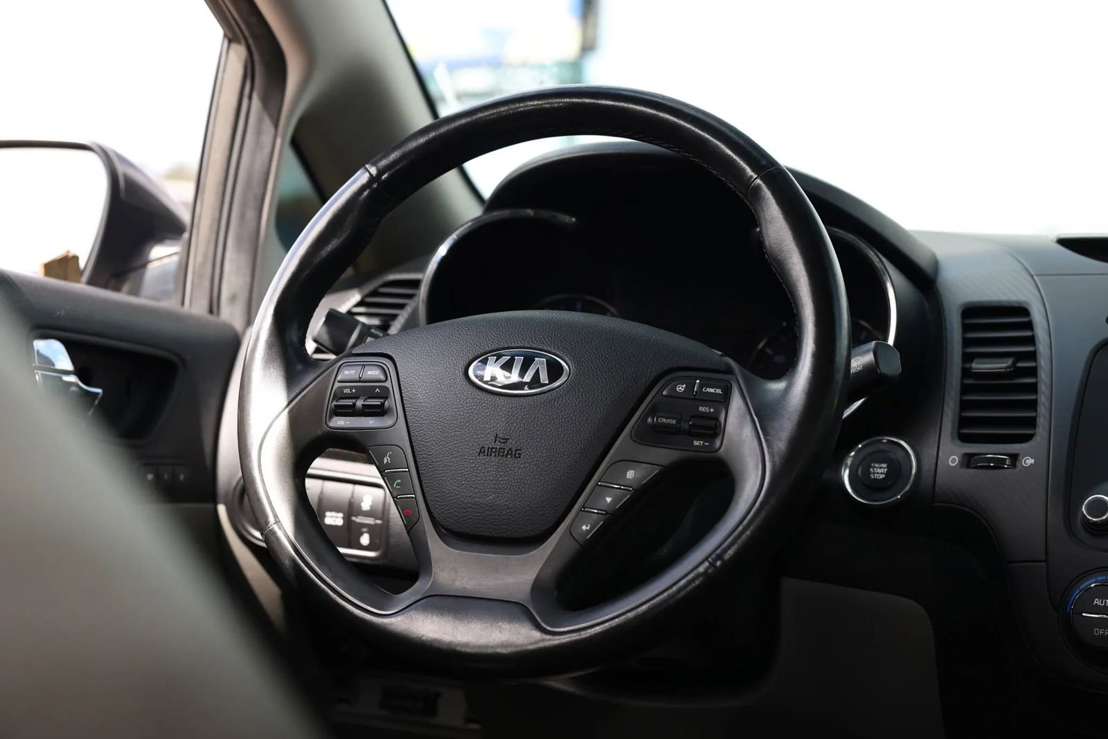 Used 2014 Kia Forte EX w/ Premium Package image 26