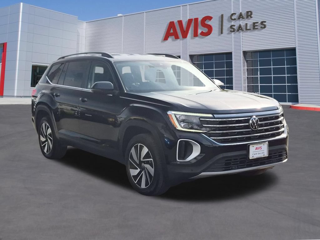 Used 2025 Volkswagen Atlas SE FWD image 3