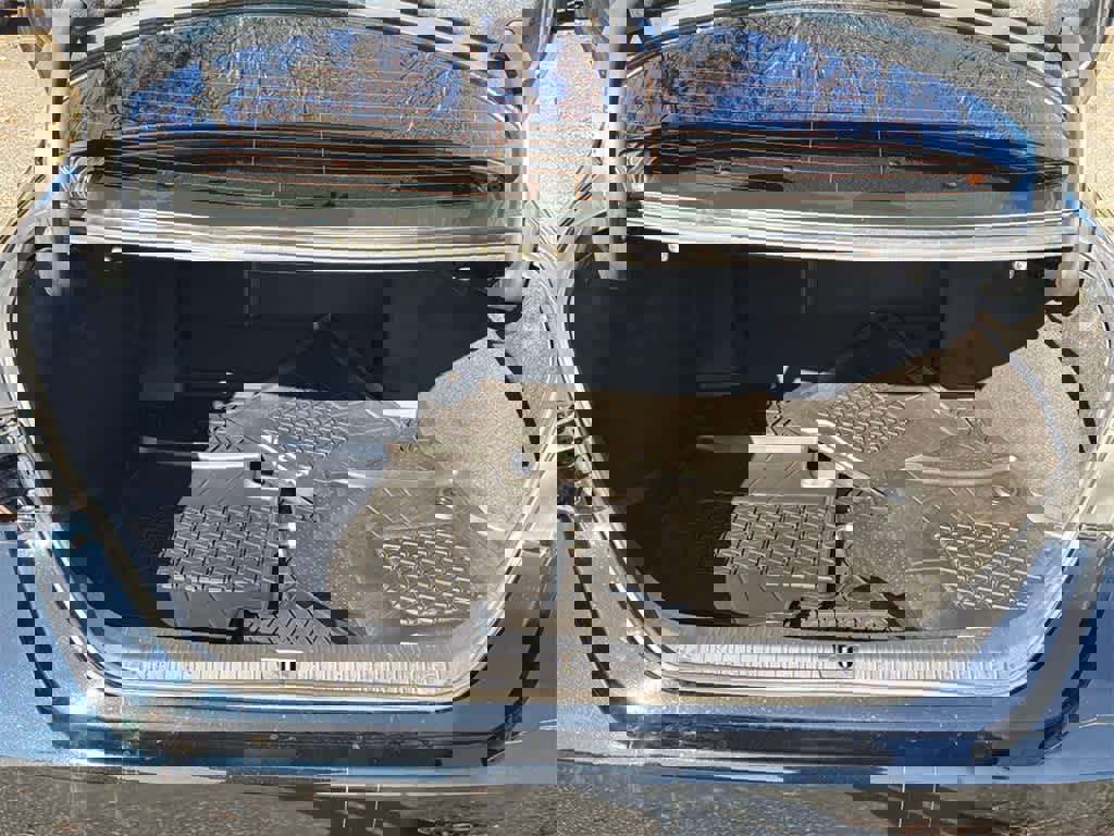 Used 2021 Toyota Avalon XSE image 16