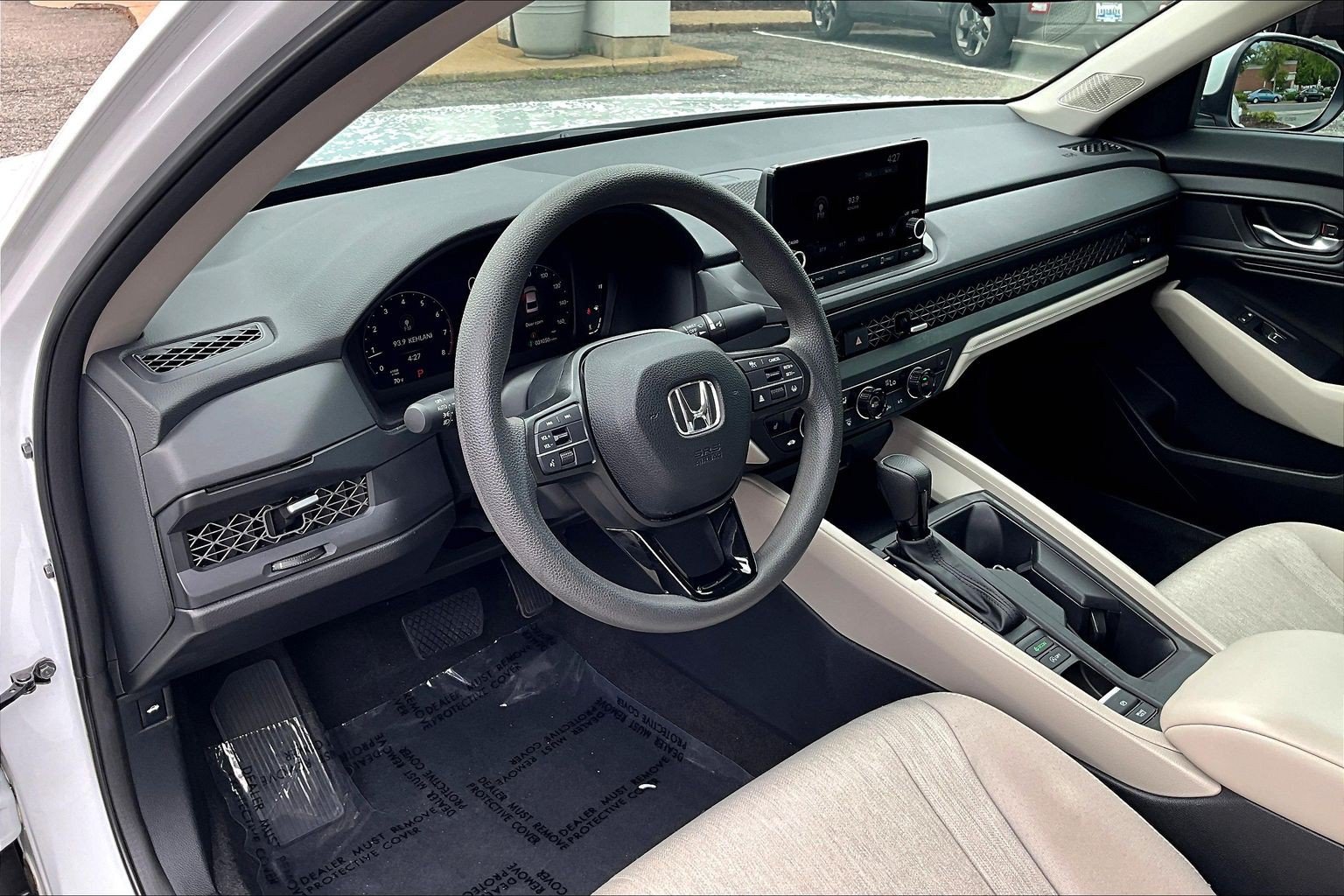 Used 2023 Honda Accord EX image 13