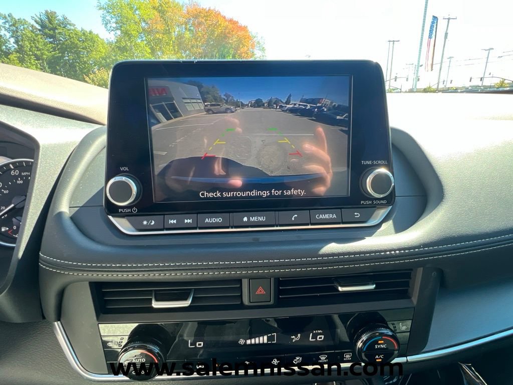 Used 2023 Nissan Rogue SV w/ SV Premium B Package FWD image 12