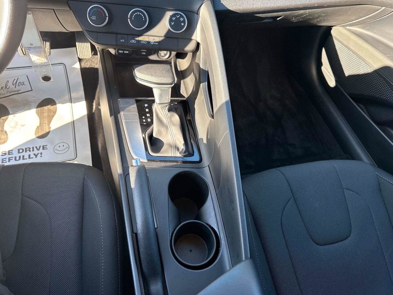 Certified 2023 Hyundai Elantra SE w/ Cargo Package image 23