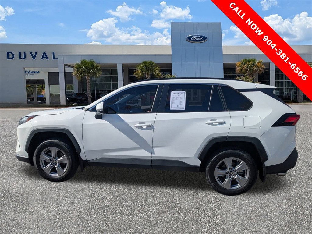Used 2022 Toyota RAV4 XLE image 7