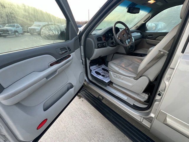 Used 2009 GMC Yukon SLT w/ Suspension Package, Autoride image 9