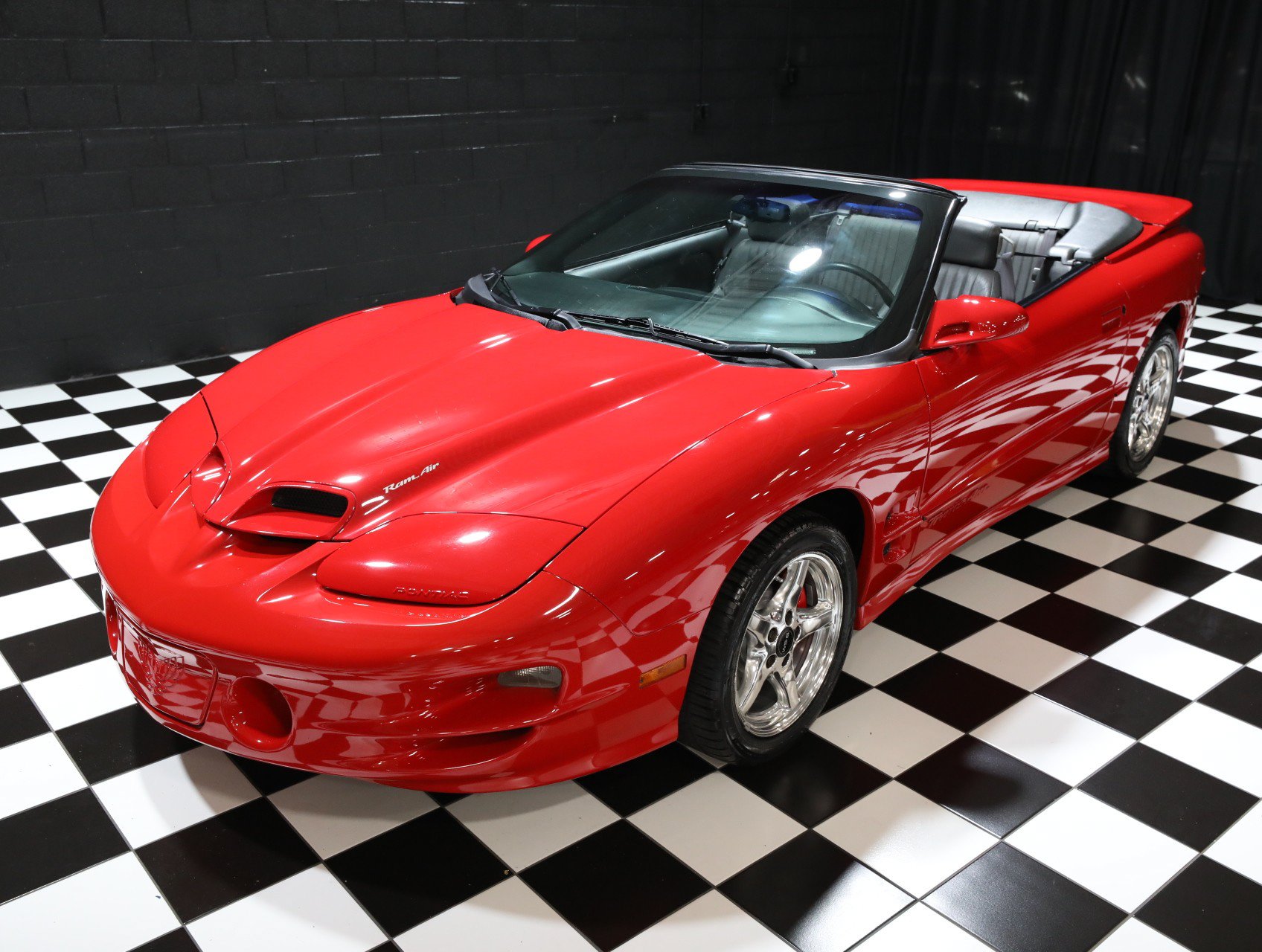 Used 1999 Pontiac Firebird Trans Am RWD image 14