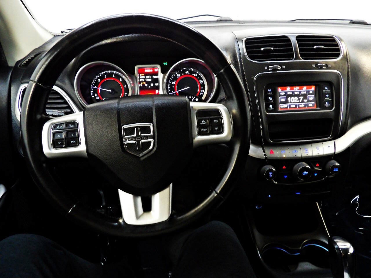 Used 2020 Dodge Journey SE w/ SE Popular Equipment Group FWD image 18