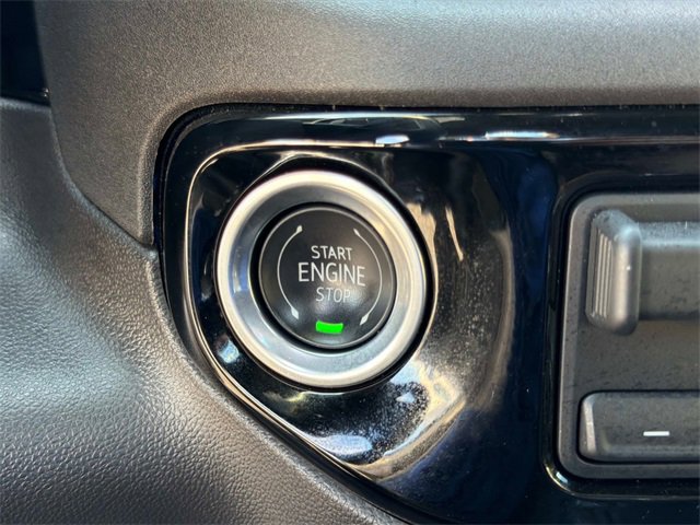 Used 2024 Chevrolet Silverado 1500 ZR2 w/ Technology Package image 35