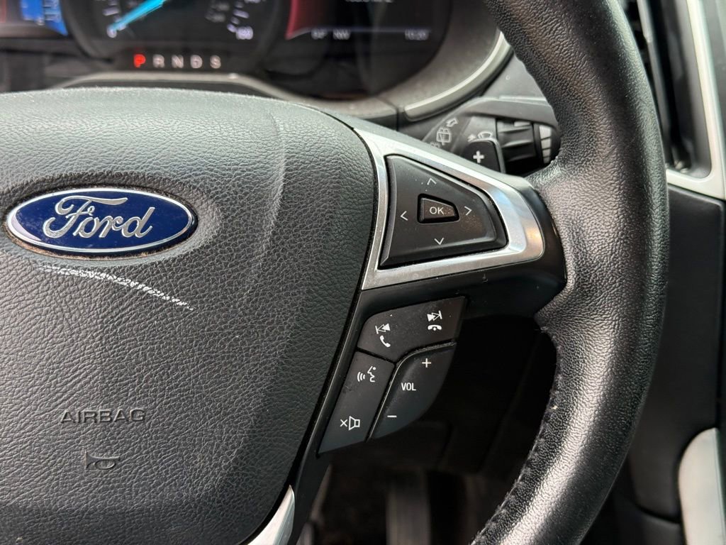 Used 2016 Ford Edge SEL w/ Equipment Group 201A AWD/4WD image 16