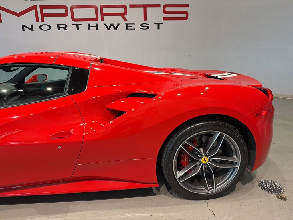 Used 2018 Ferrari 488 Spider RWD image 7