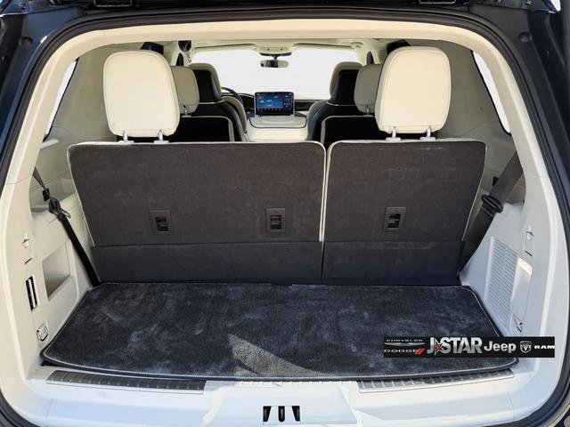 Used 2024 Lincoln Navigator Black Label image 18