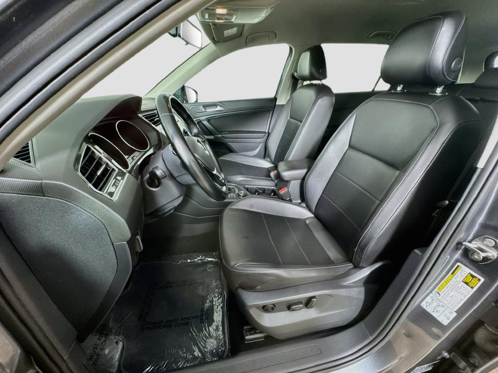 Used 2018 Volkswagen Tiguan SE AWD/4WD image 24