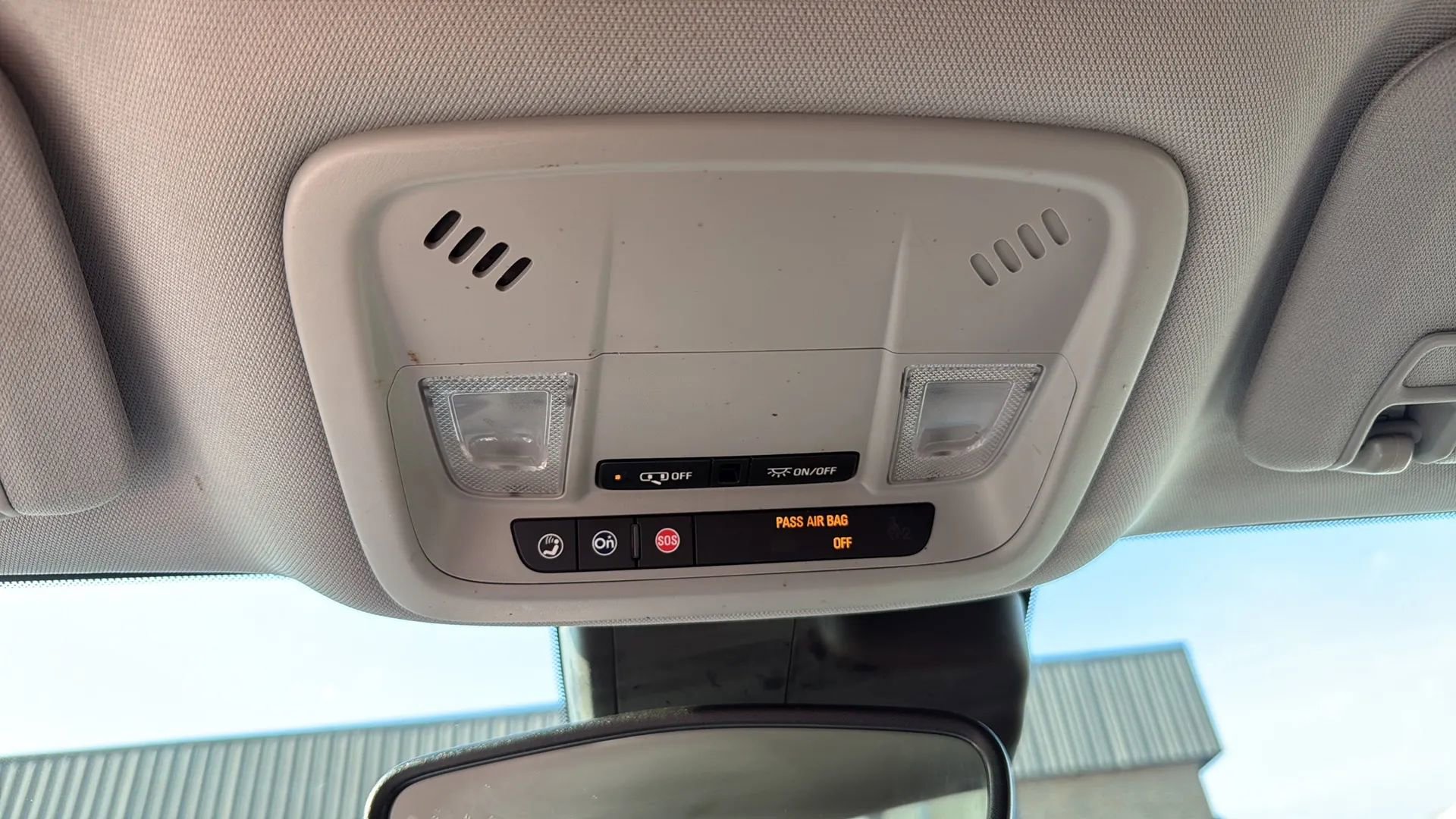 Used 2017 Chevrolet Malibu LT w/ Leather Package image 39