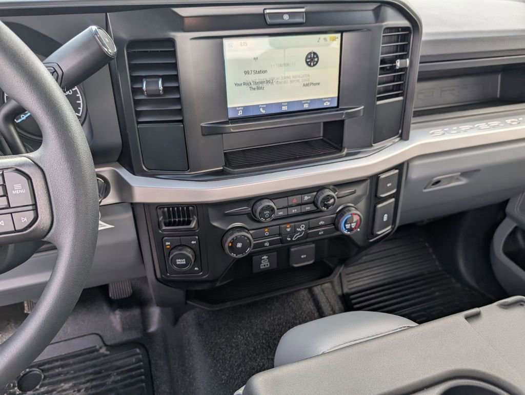 New 2026 Ford F550 4x4 Regular Cab Super Duty image 27