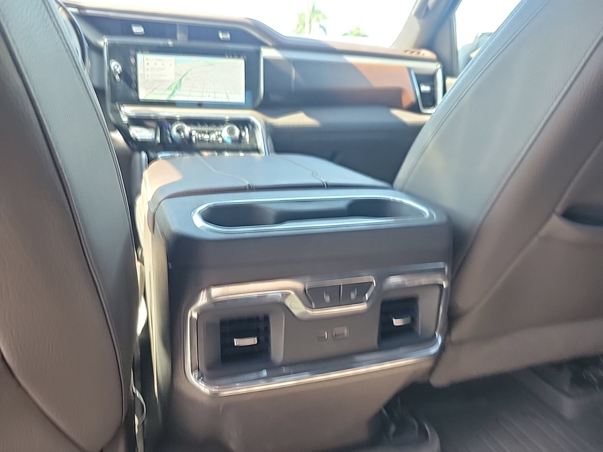 Used 2023 GMC Sierra 1500 Denali w/ Denali Reserve Package AWD/4WD image 8